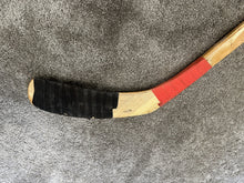 Load image into Gallery viewer, 1986-87 Dave Donnelly Chicago Blackhawks Game Used Sher-Wood NHL Hockey Stick