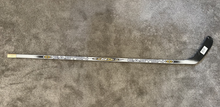 Load image into Gallery viewer, Brand New Unused Original Silver Easton Synergy Right Handed NHL Hockey Stick
