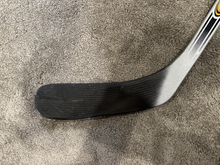 Load image into Gallery viewer, Brand New Unused Original Silver Easton Synergy Right Handed NHL Hockey Stick