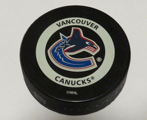 2000 Vancouver Canucks Official Bettman Game Puck! Not Used RARE One Year Logo!